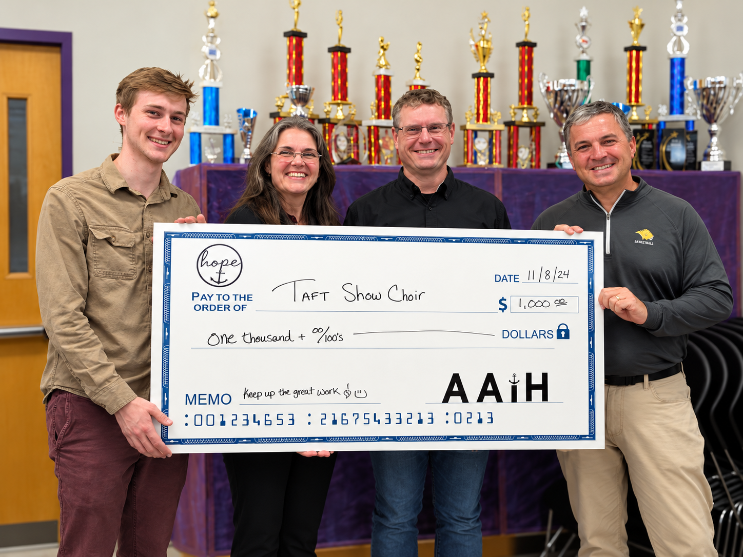AAiH presenting support to a show choir program